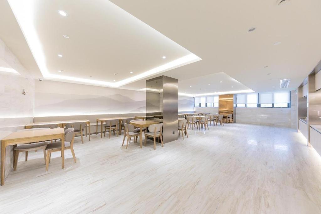 Ji Chunshen Road Hotel Shanghai